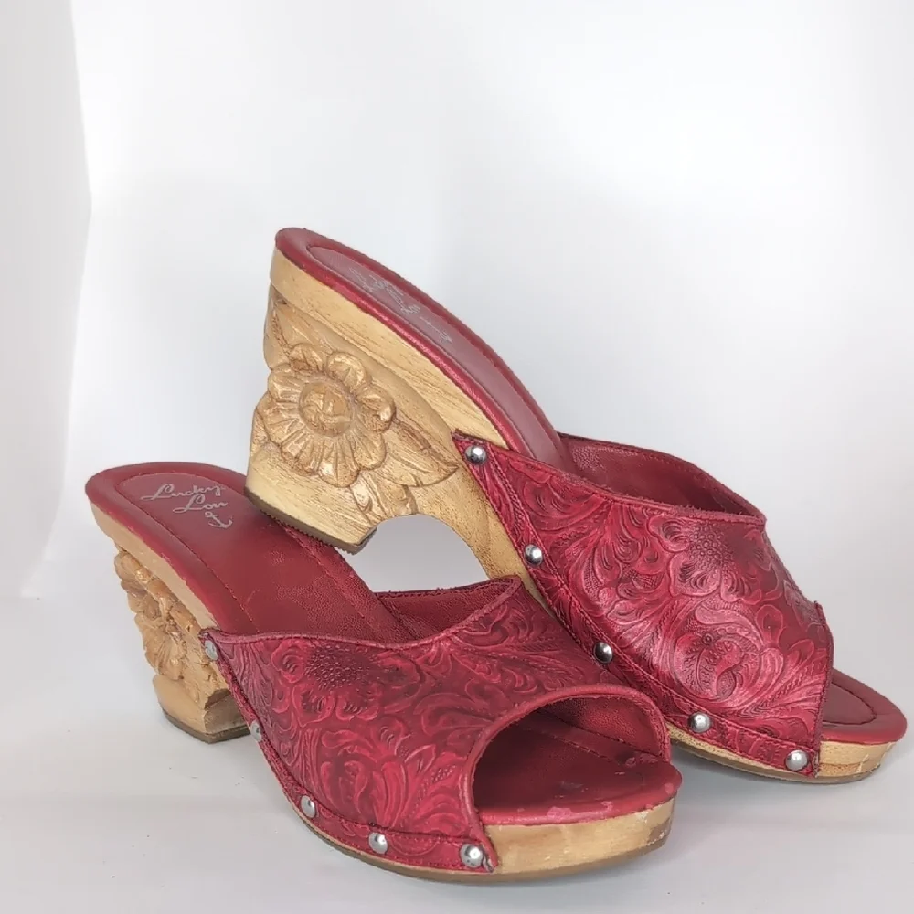 Lucky Brand Red Floral Tooled Leather Slip-On Clogs with Carved Wood Heel - Picture 3 of 11